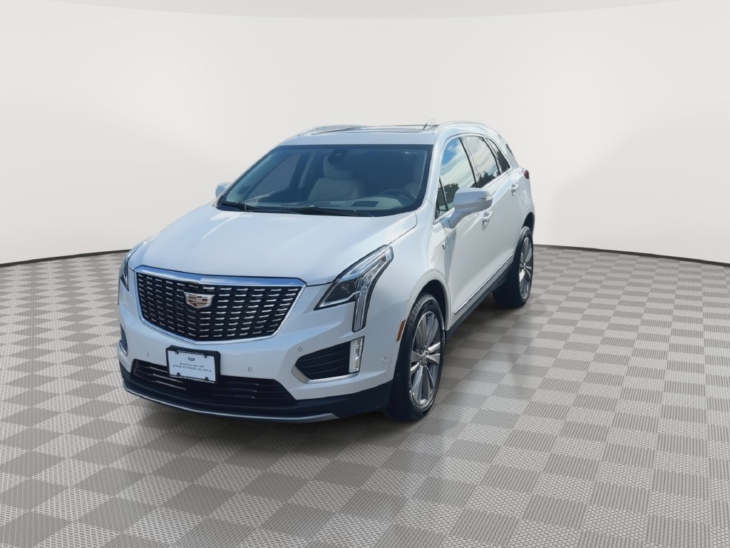 Used 2024 Cadillac XT5 Premium Luxury w/ Technology Package AWD/4WD image 4