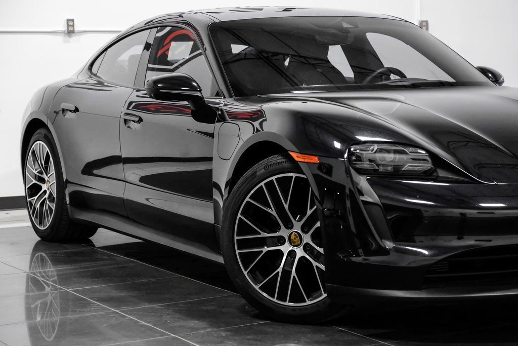 Used 2023 Porsche Taycan w/ Premium Package image 8