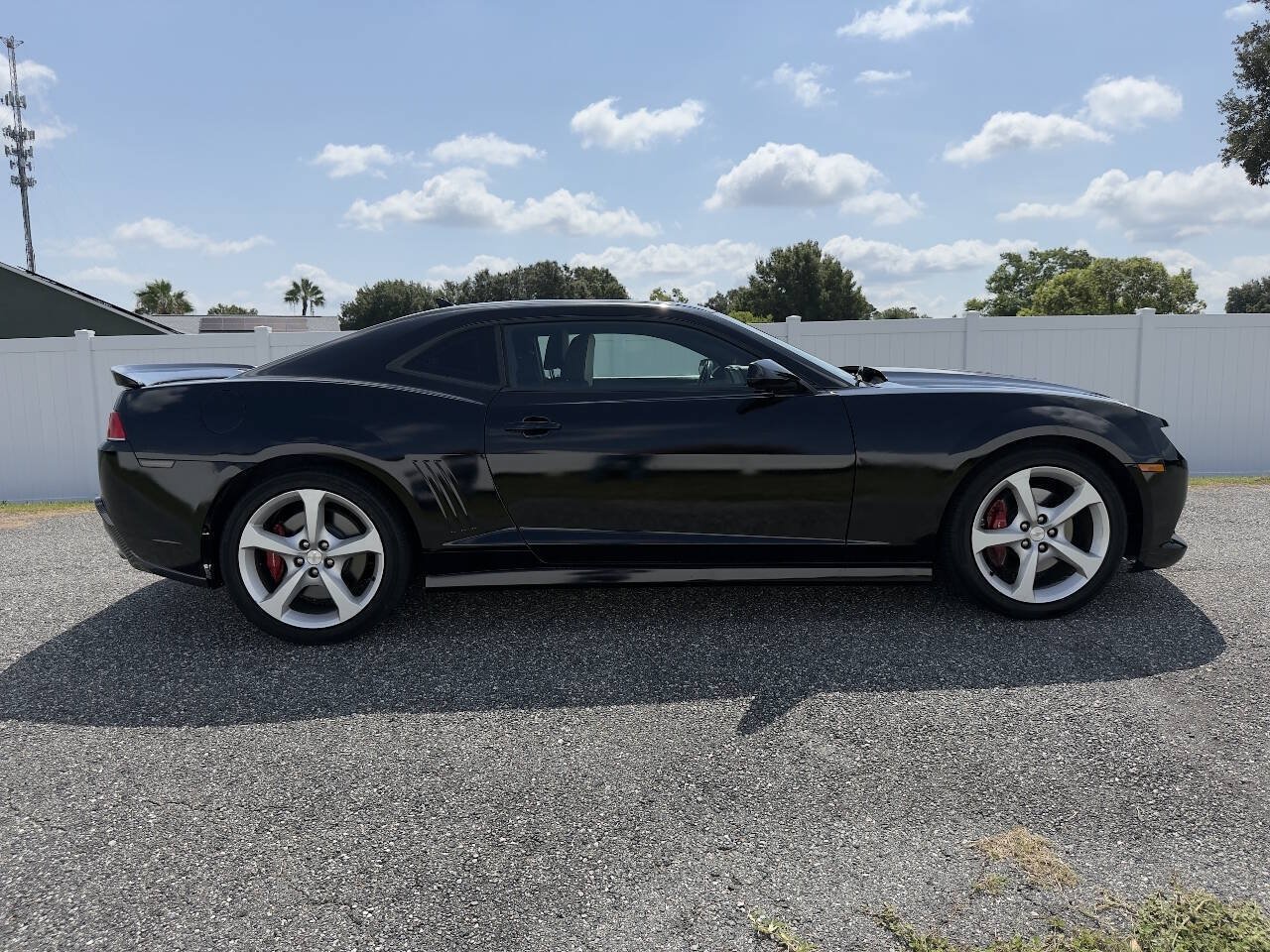 Used 2015 Chevrolet Camaro SS RWD image 4