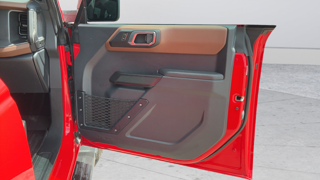 Used 2024 Ford Bronco Outer Banks AWD/4WD image 23