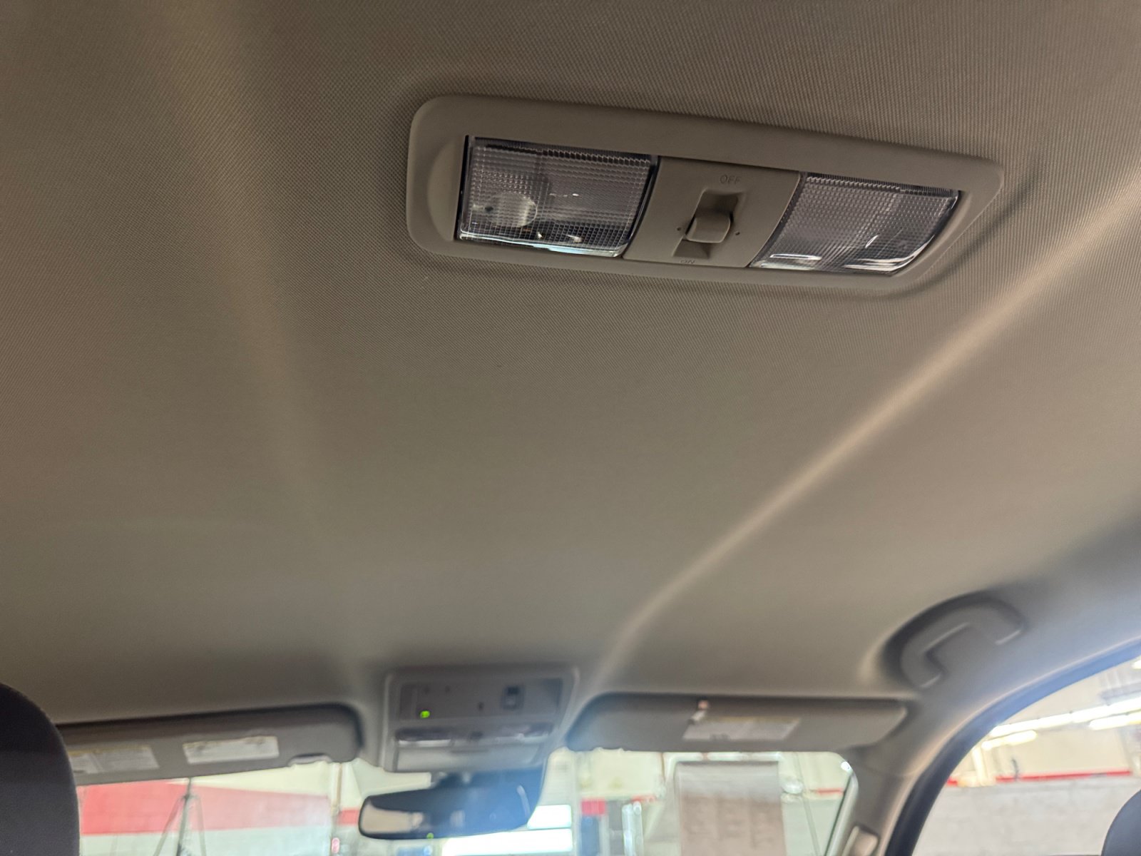 Used 2020 Nissan Titan SV w/ SV Convenience Package AWD/4WD image 32