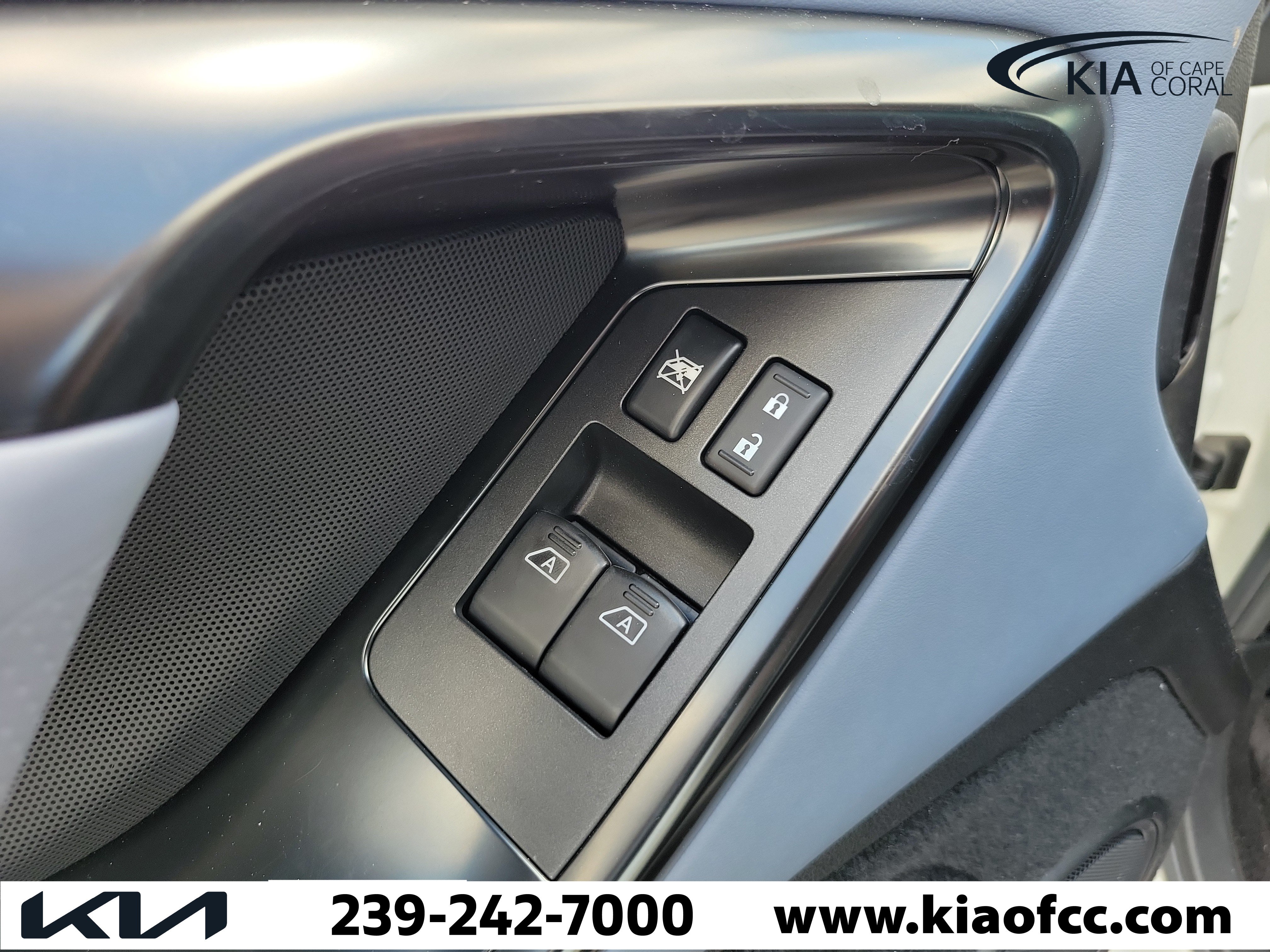 Used 2020 Nissan GT-R Premium AWD/4WD image 17