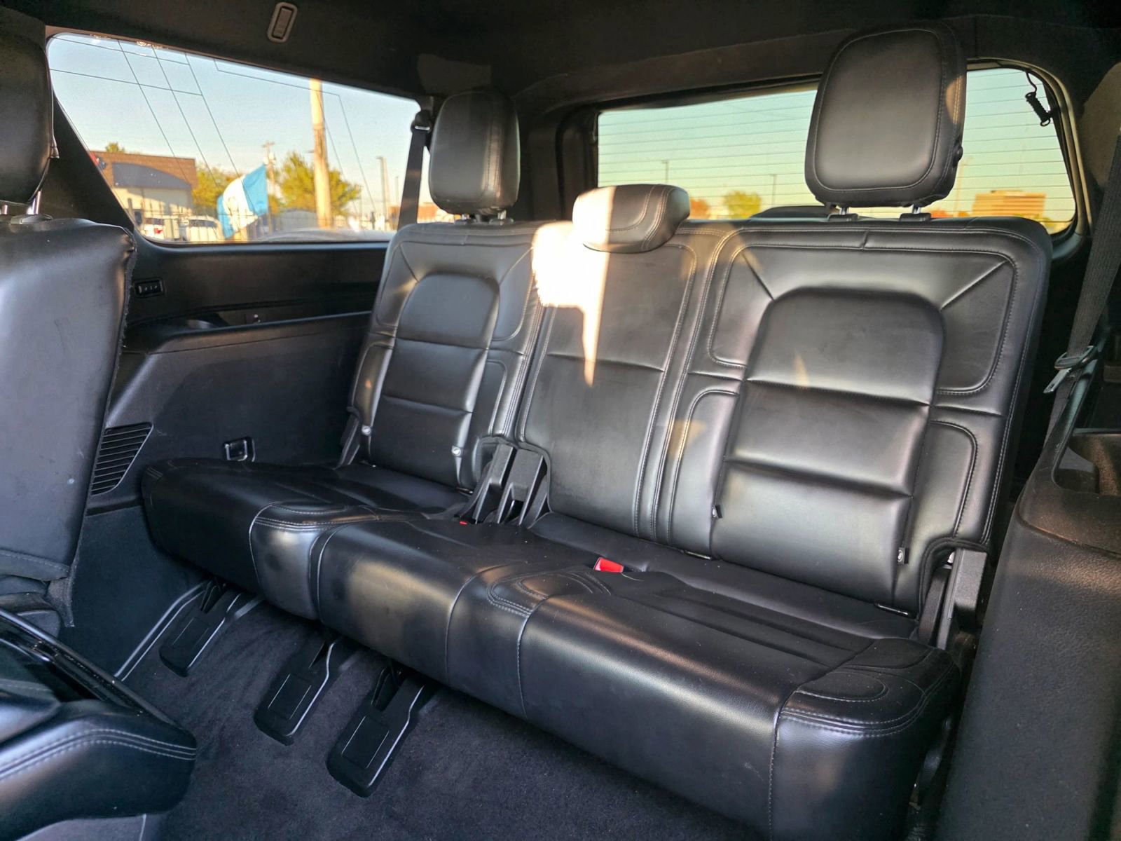 Used 2020 Lincoln Navigator L Reserve image 14