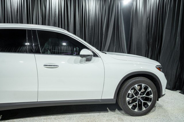 Certified 2026 Mercedes-Benz GLC 350e 4MATIC image 4