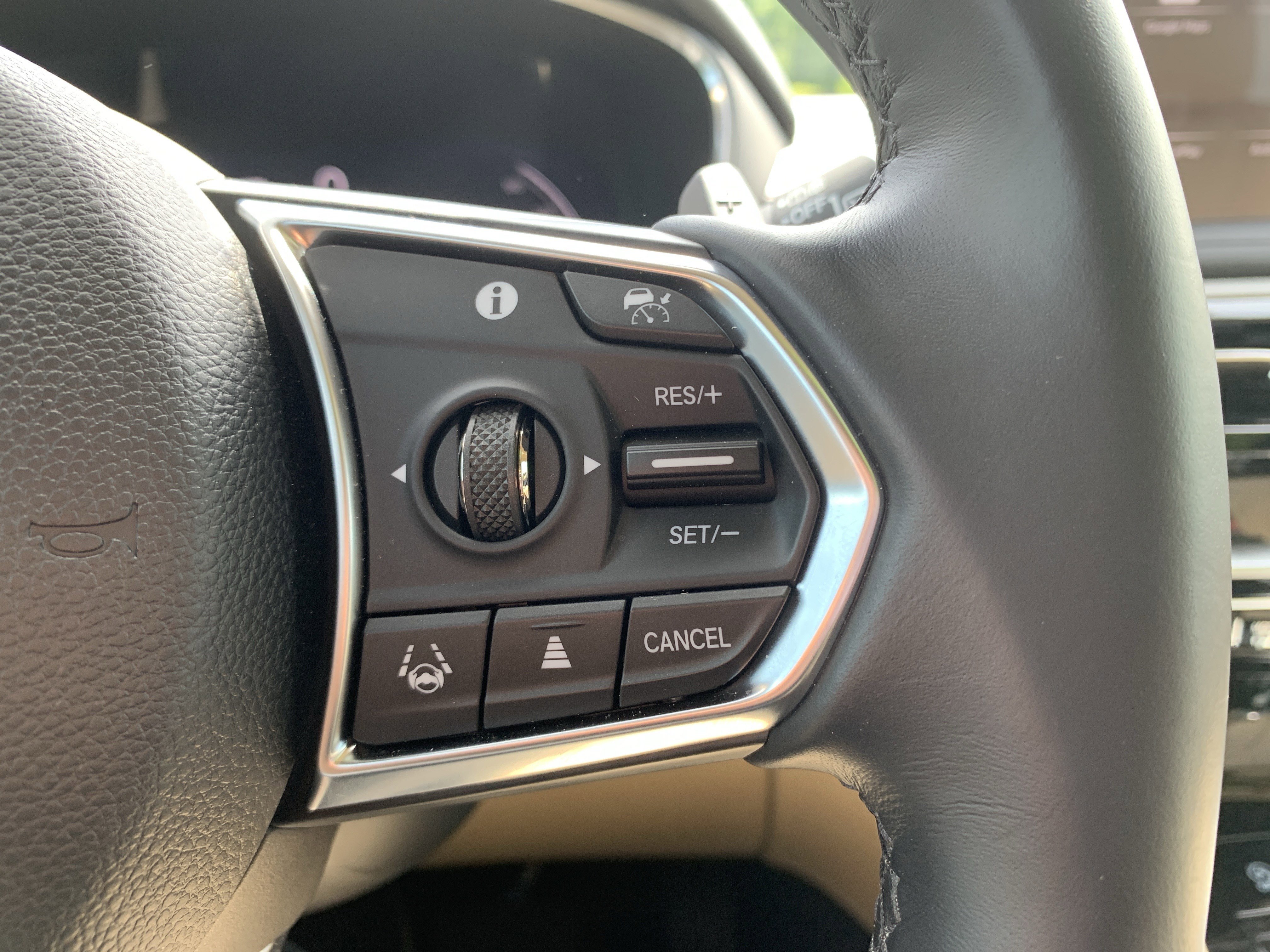 Used 2025 Acura MDX FWD w/ Technology Package image 20