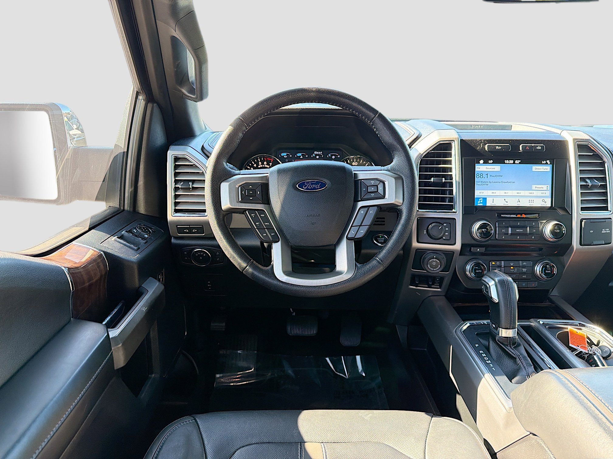 Used 2016 Ford F150 Platinum w/ Technology Package image 16