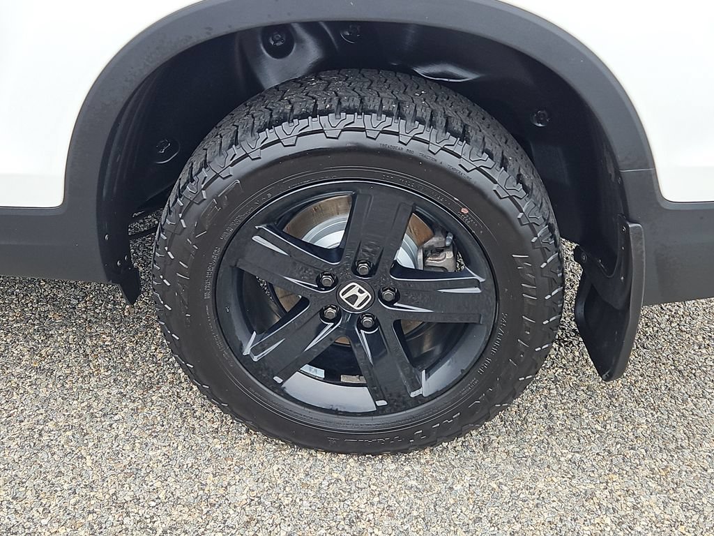 Certified 2021 Honda Ridgeline Black Edition image 8