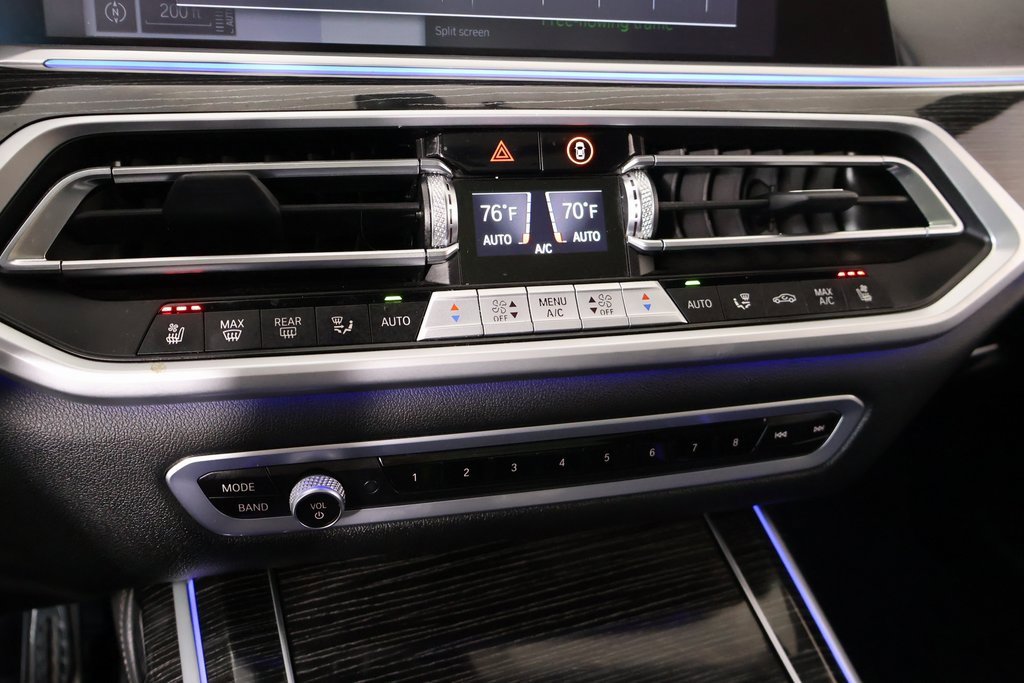 Used 2022 BMW X7 xDrive40i w/ M Sport Package image 9