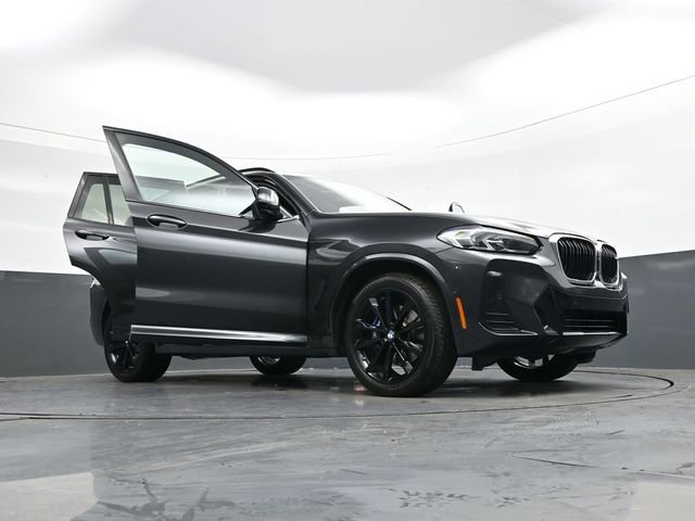 Used 2024 BMW X3 M40i w/ Premium Package image 40