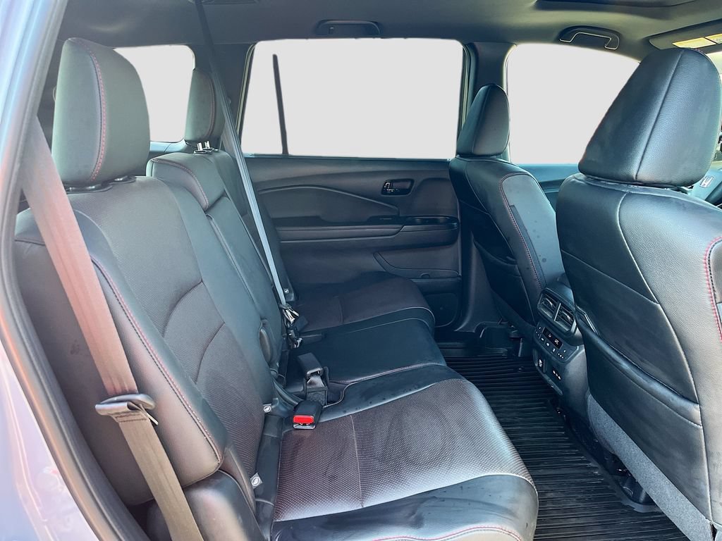 Used 2024 Honda Passport Black Edition image 27