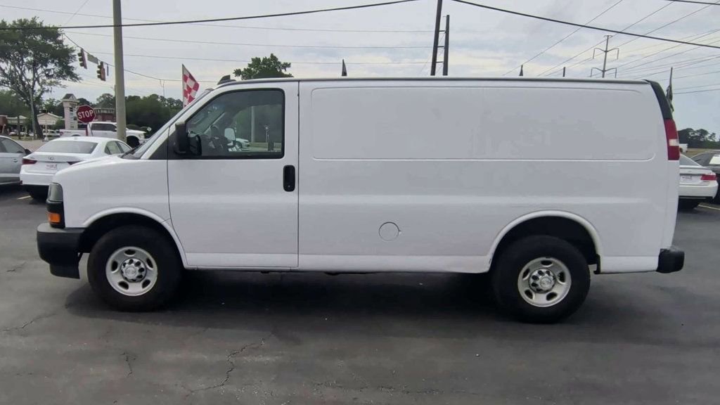 Used 2018 Chevrolet Express 2500 w/ Driver Convenience Package RWD image 5