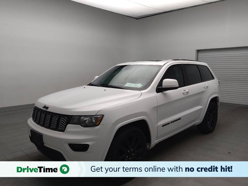 Used 2020 Jeep Grand Cherokee Altitude RWD image 1