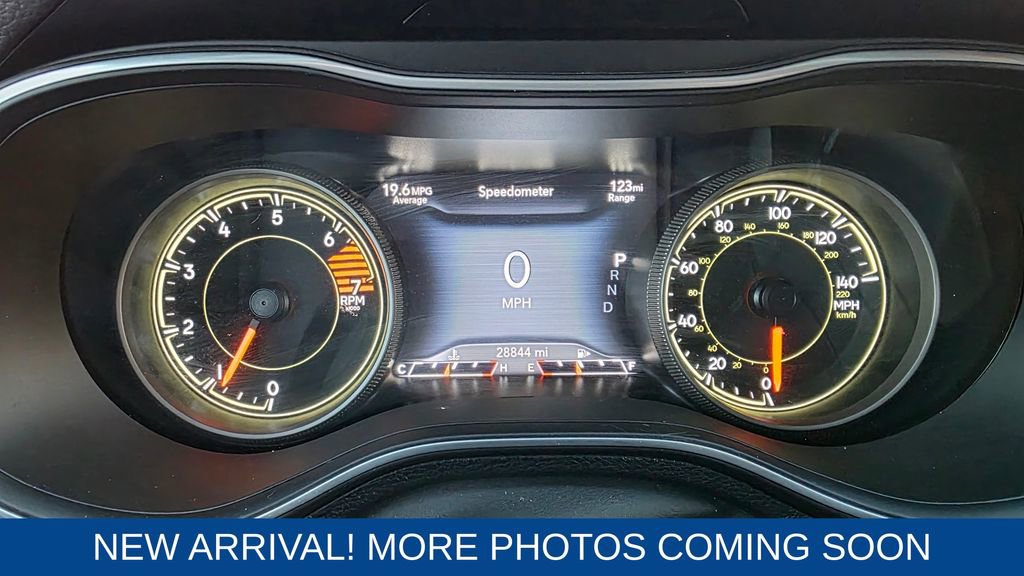 Used 2023 Jeep Cherokee Altitude Lux image 17