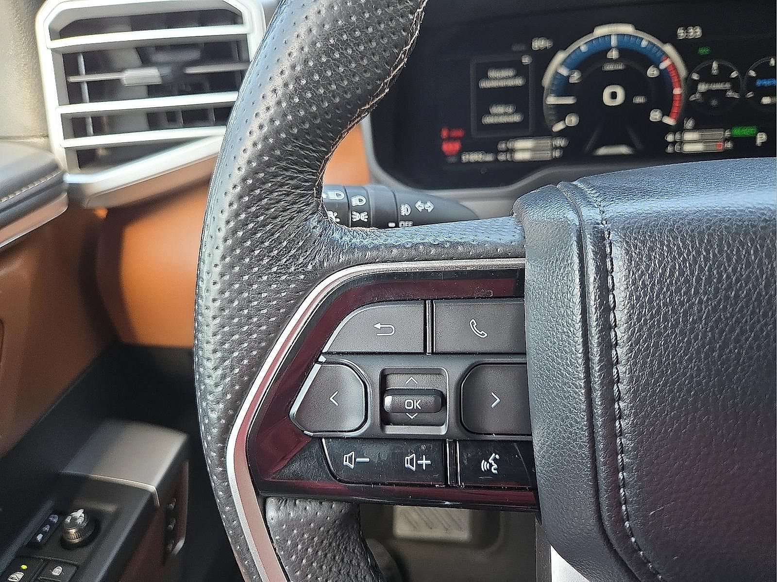 Used 2025 Toyota Tundra 1794 Edition AWD/4WD image 19