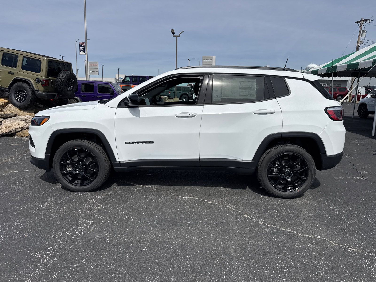 New 2026 Jeep Compass Latitude AWD/4WD image 3