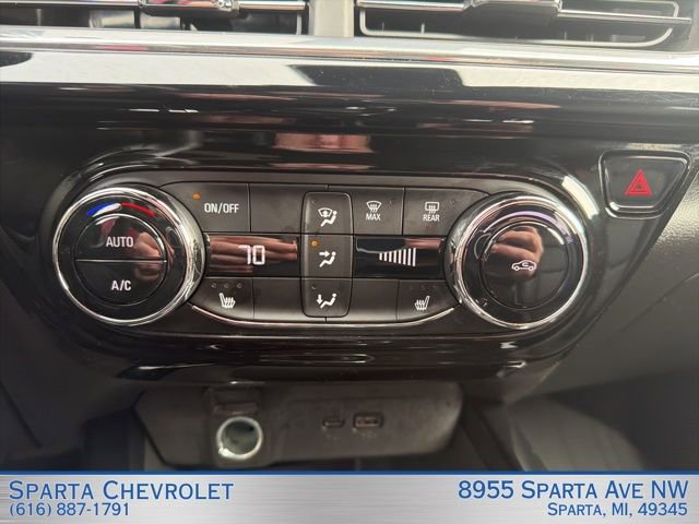 Used 2024 Chevrolet Trax RS image 19