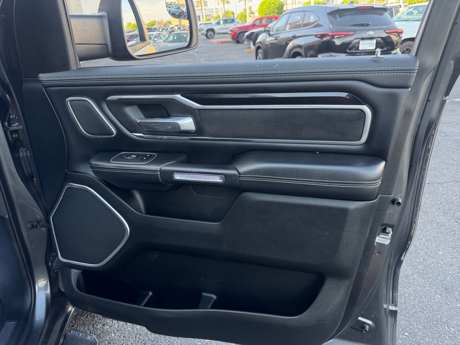 Used 2020 RAM 1500 Laramie image 16