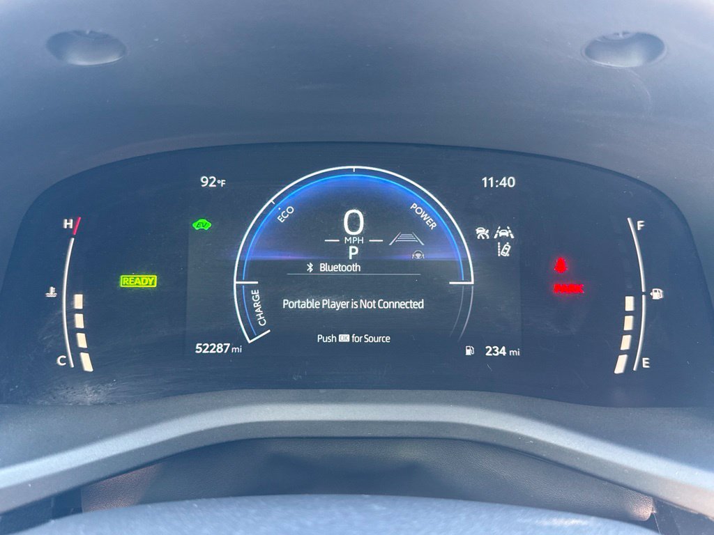 Used 2025 Toyota Camry LE FWD image 21