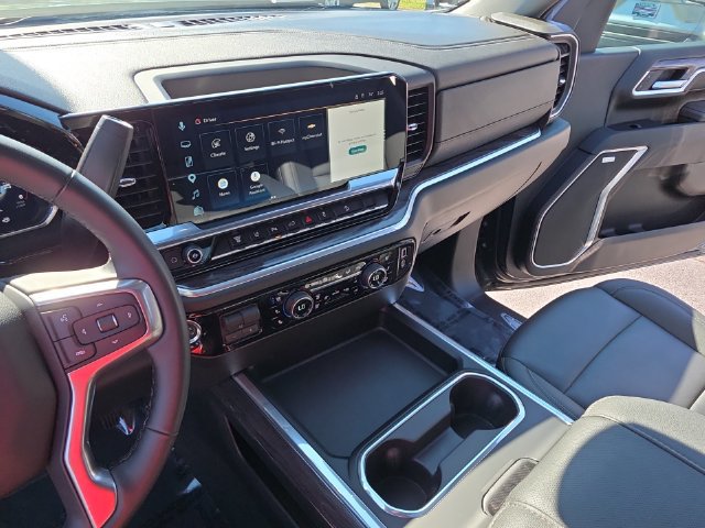 Used 2026 Chevrolet Silverado 2500 LTZ w/ LTZ Plus Package AWD/4WD image 21