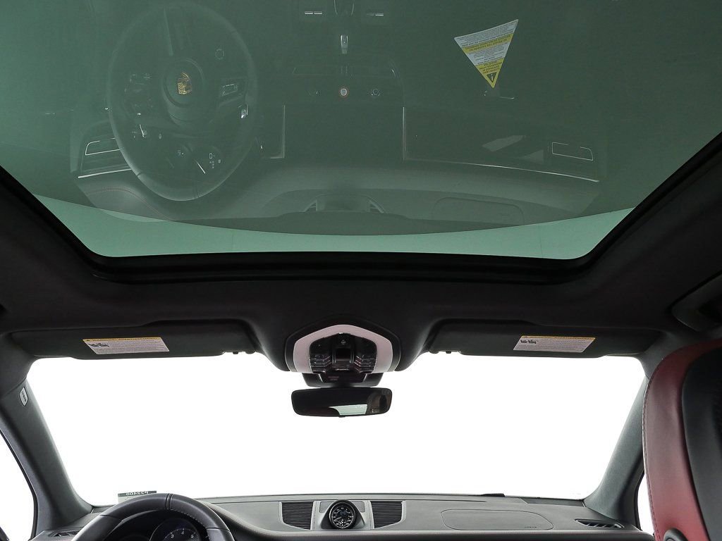 New 2026 Porsche Macan Turbo image 19