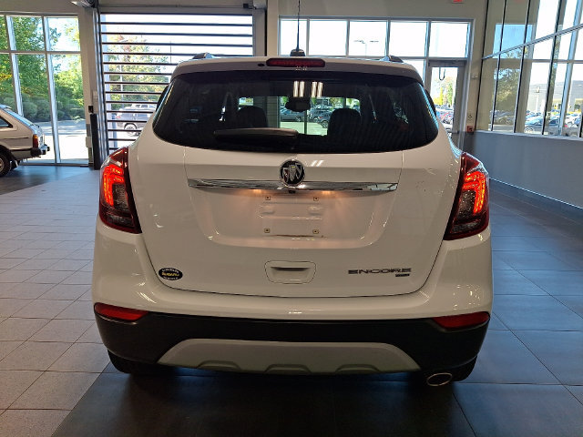 Used 2019 Buick Encore Essence AWD/4WD image 5