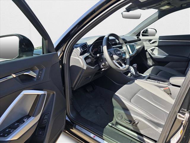 New 2025 Audi Q3 2.0T Premium w/ Convenience Package AWD/4WD image 14