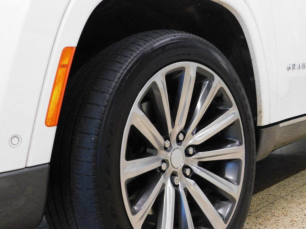 Used 2022 Jeep Grand Wagoneer Series II w/ Convenience Group III image 22