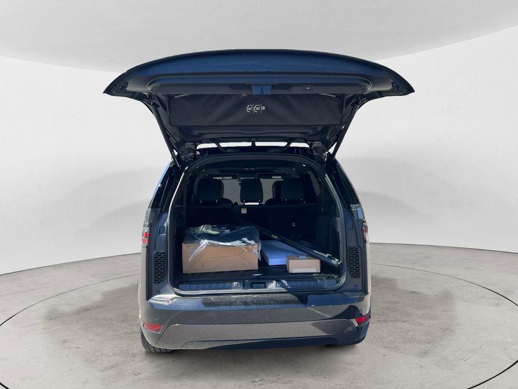 New 2025 Land Rover Discovery Dynamic SE AWD/4WD image 29