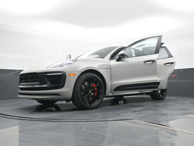 New 2026 Porsche Macan GTS AWD/4WD image 31