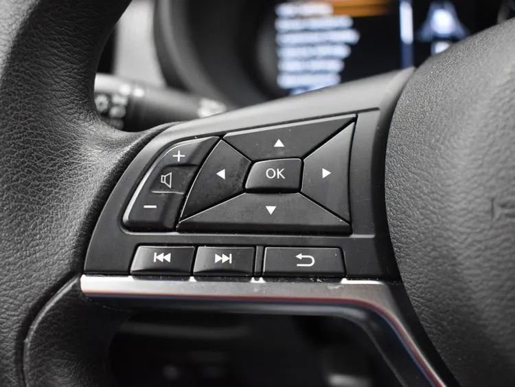 Used 2024 Nissan Kicks SV FWD image 23