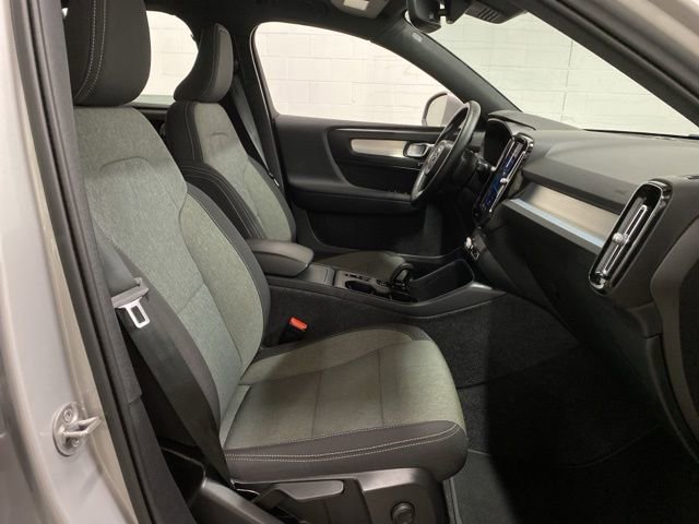 Used 2025 Volvo XC40 B5 Core AWD/4WD image 77