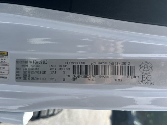 Used 2019 Jeep Wrangler Unlimited Sahara w/ Uconnect 4C Nav & Sound Group AWD/4WD image 34