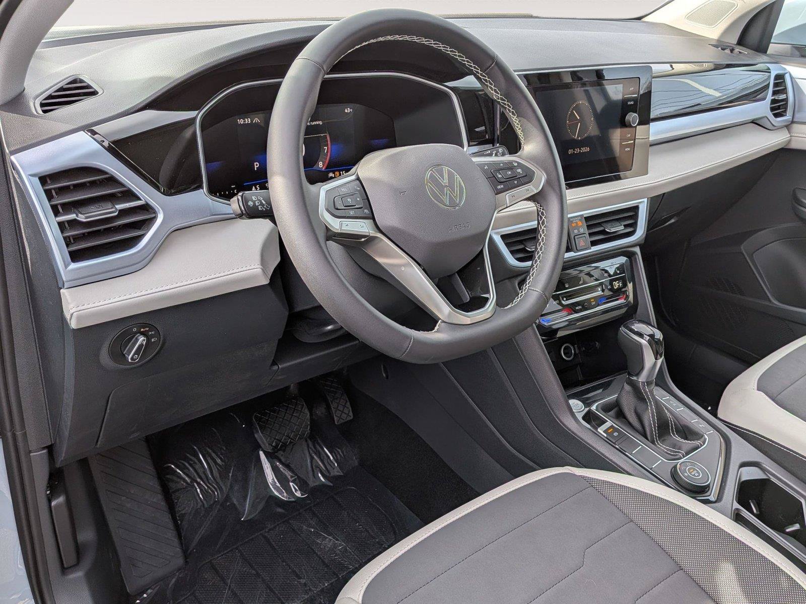 New 2026 Volkswagen Taos SE AWD/4WD image 36