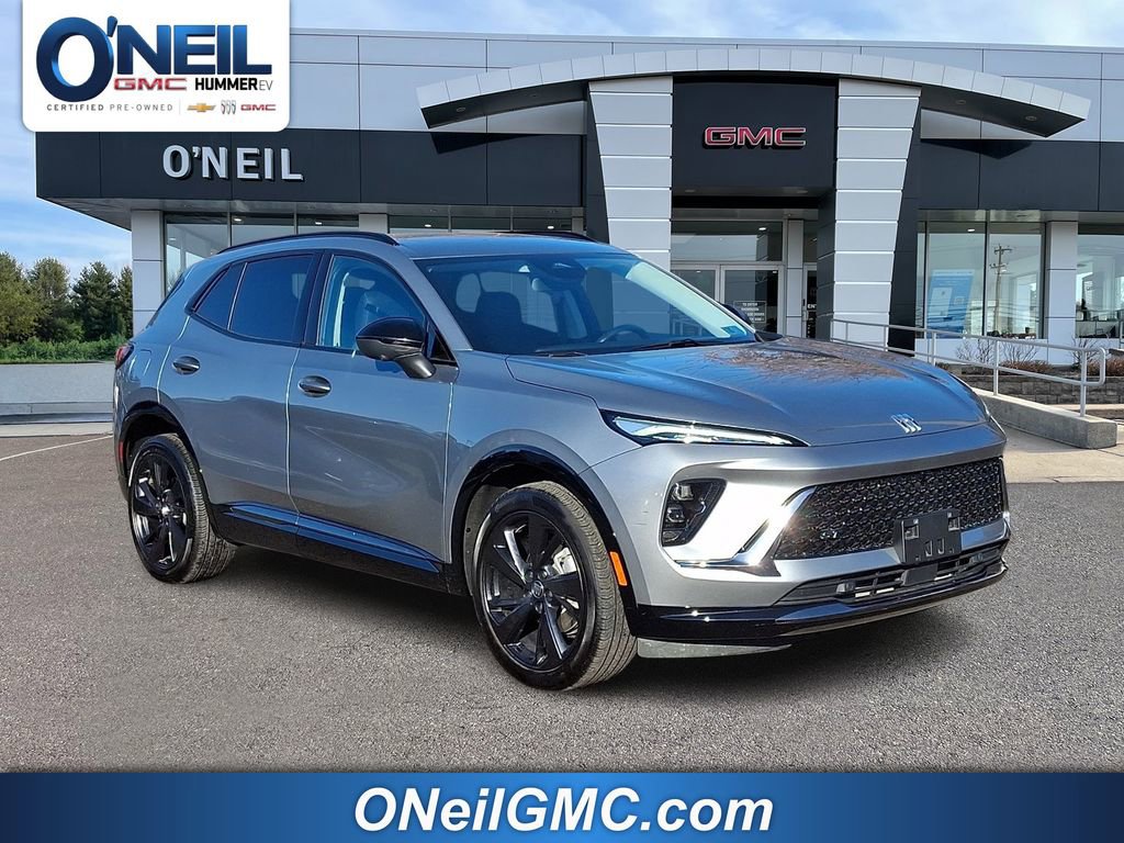 Certified 2025 Buick Envision Sport Touring image 1