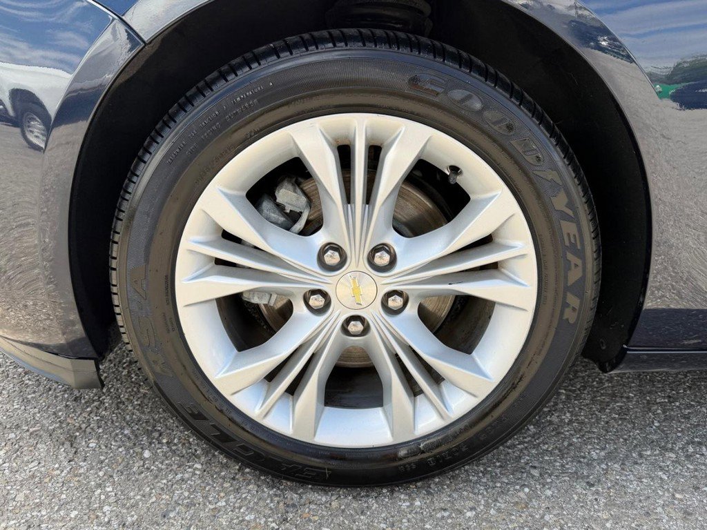 Used 2015 Chevrolet Impala LT w/ Convenience Package FWD image 42