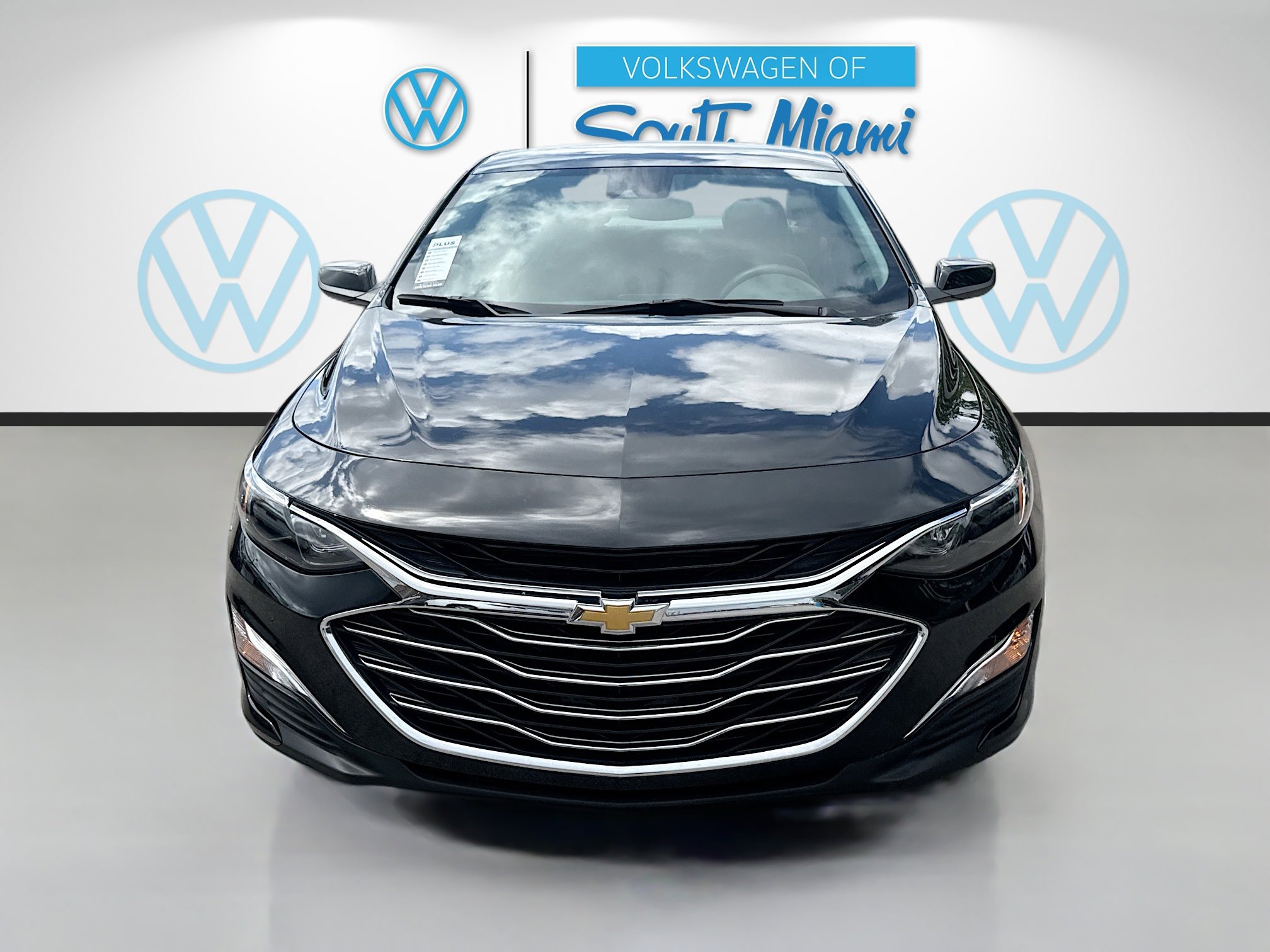 Used 2024 Chevrolet Malibu LS image 2