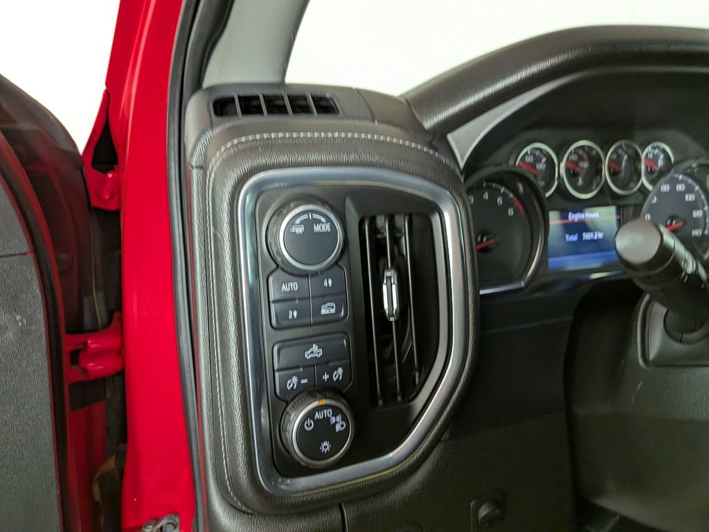 Used 2021 Chevrolet Silverado 1500 LT image 17