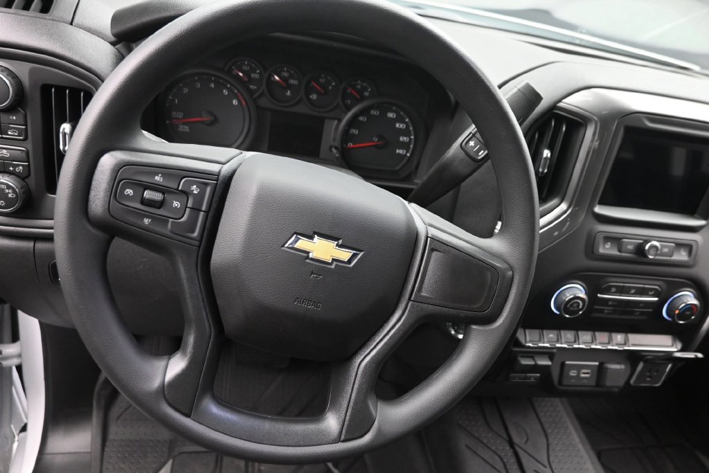 New 2026 Chevrolet Silverado 1500 Custom w/ LPO, Dark Essentials Package AWD/4WD image 16