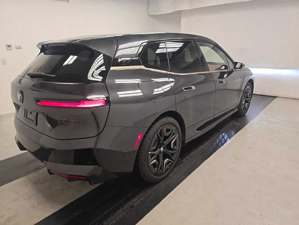 Used 2024 BMW iX M60 AWD/4WD image 4