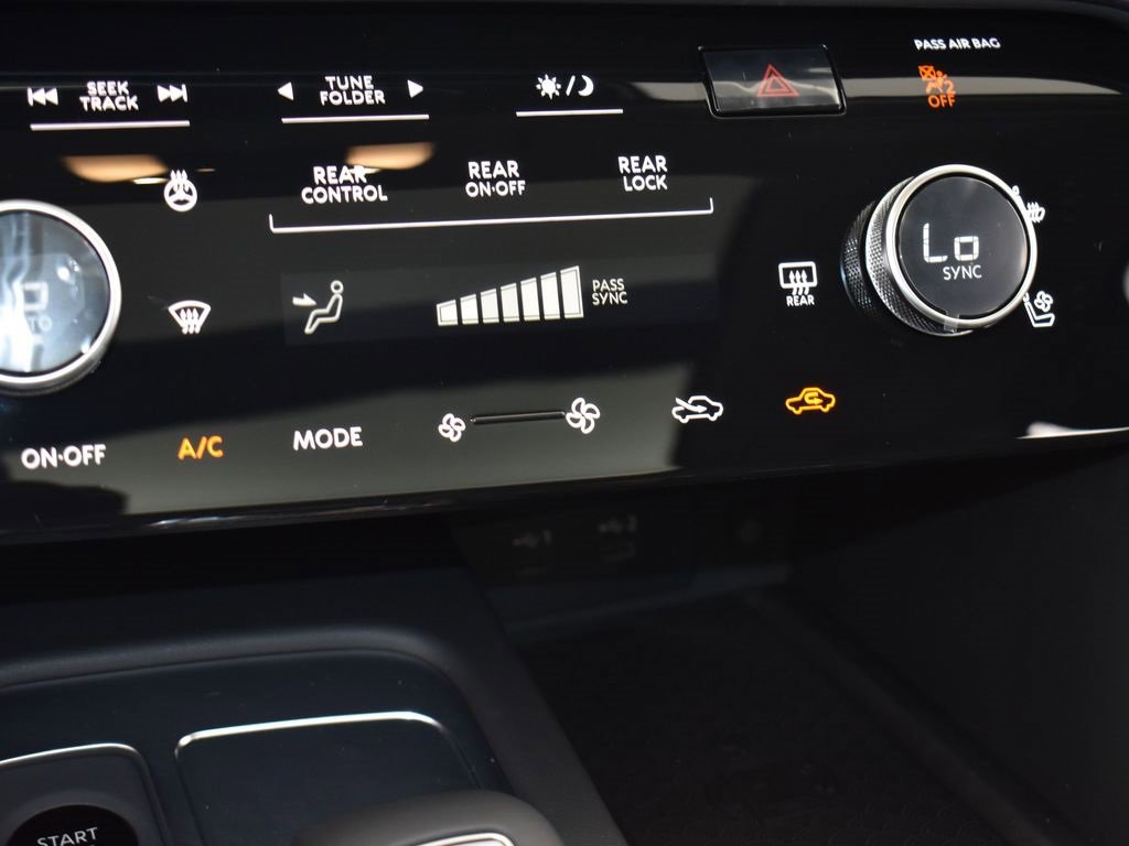 New 2026 INFINITI QX60 Luxe w/ Cargo Package image 12