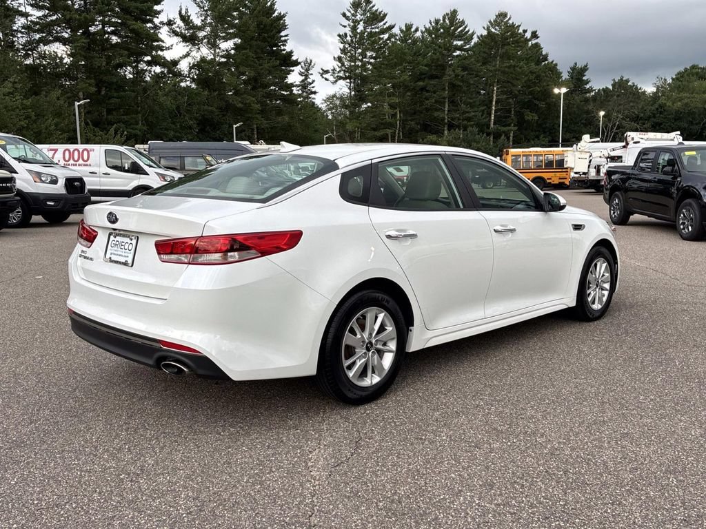 Used 2017 Kia Optima LX FWD image 7