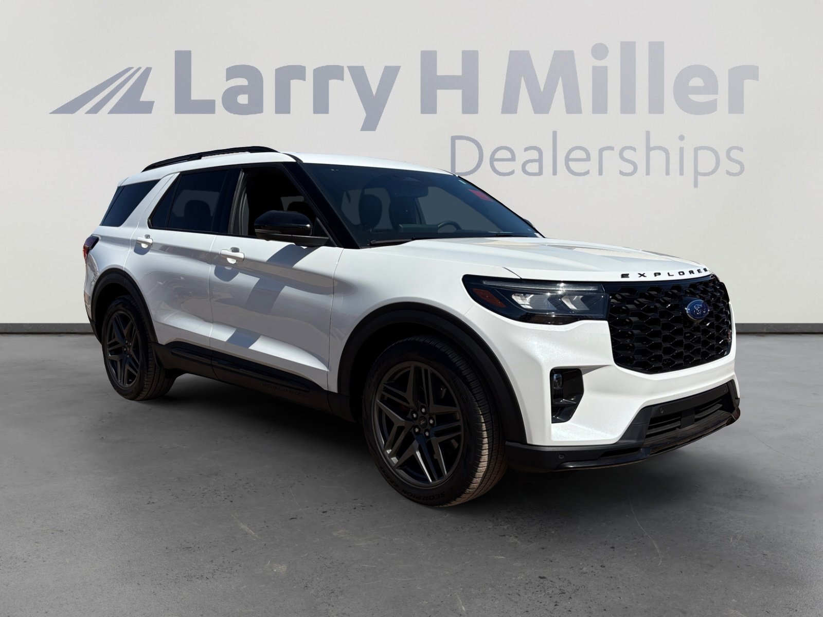 Certified 2026 Ford Explorer ST w/ Sun And Sound Package AWD/4WD image 7