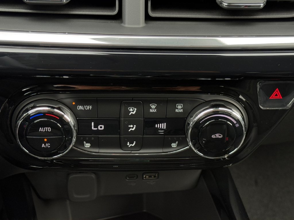 New 2026 Chevrolet Trax ACTIV w/ Driver Confidence Package FWD image 17