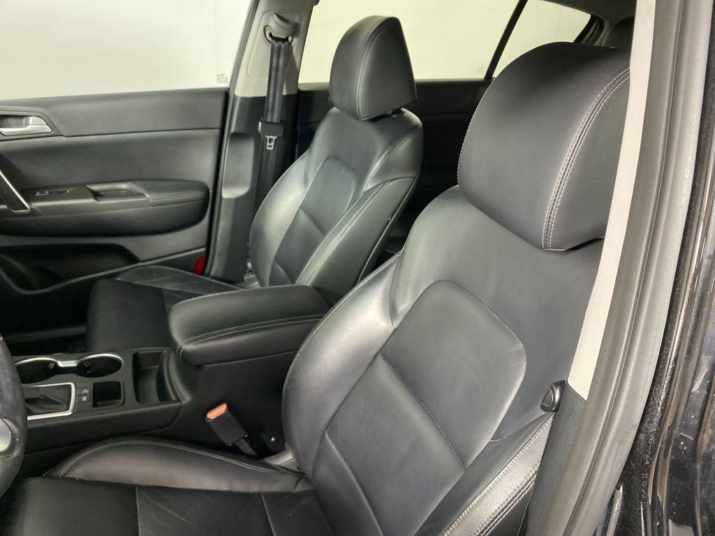 Used 2017 Kia Sportage EX image 9