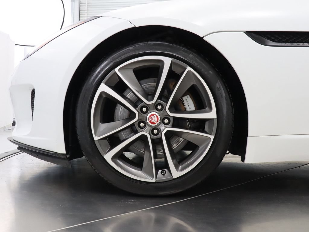 Used 2020 Jaguar F-TYPE Convertible RWD image 38
