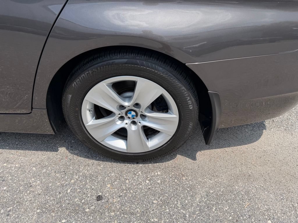 Used 2012 BMW 528i Sedan RWD image 8