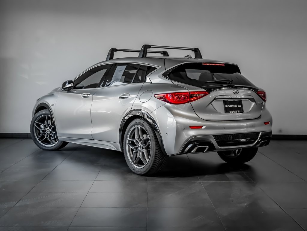 Used 2018 INFINITI QX30 Sport image 3