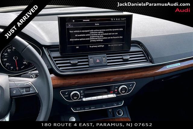 Used 2023 Audi Q5 2.0T Premium w/ Convenience Package image 6