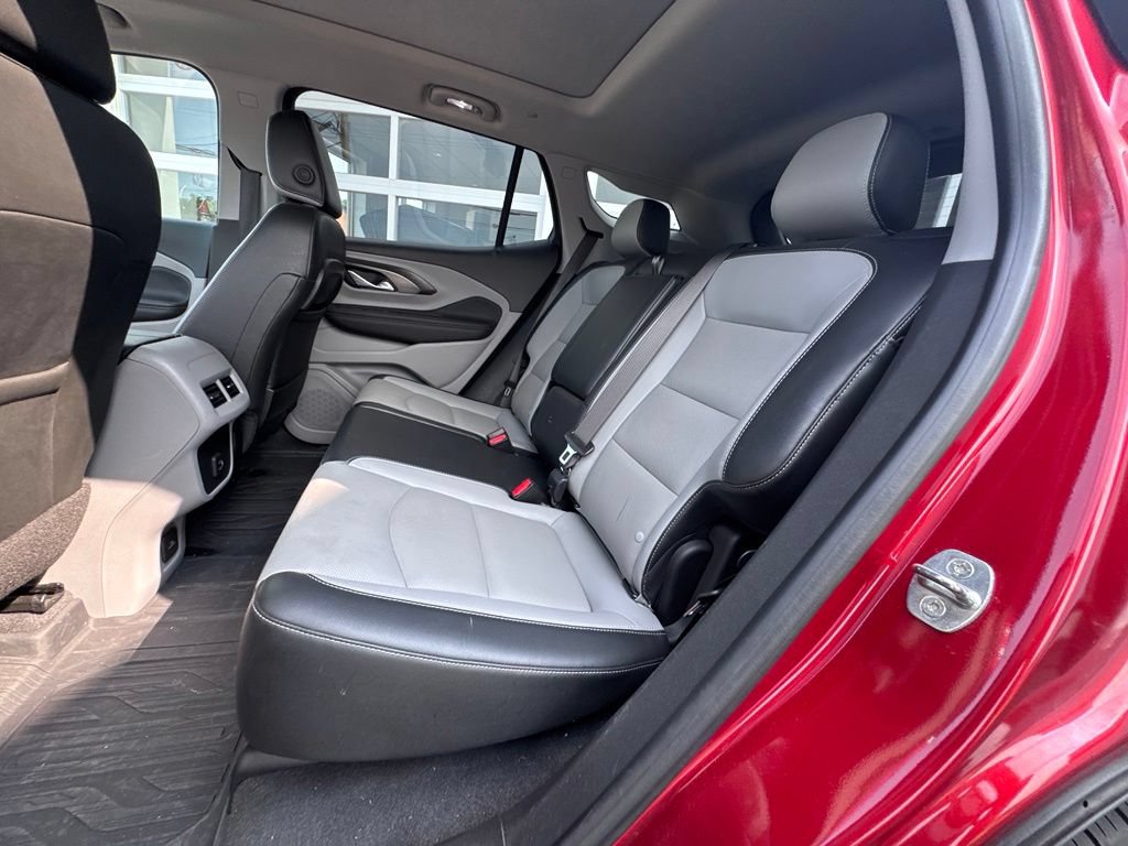 Used 2022 GMC Terrain SLT w/ Tech Package AWD/4WD image 30