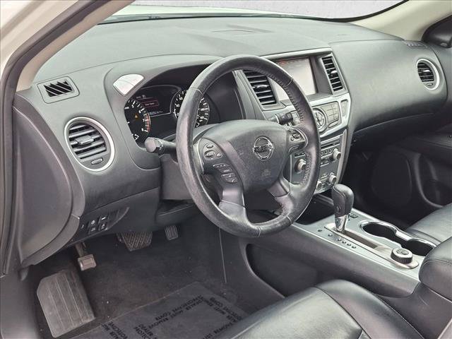 Used 2018 Nissan Pathfinder SL AWD/4WD image 10